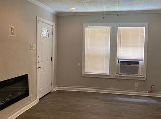 2105 Berry St, Houston, TX 77004
