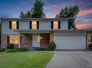 12 Northstar Ct, Saint Peters, MO 63376