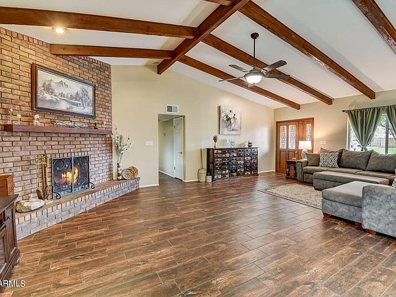 5th image of 1914 E JUNIPER Circle