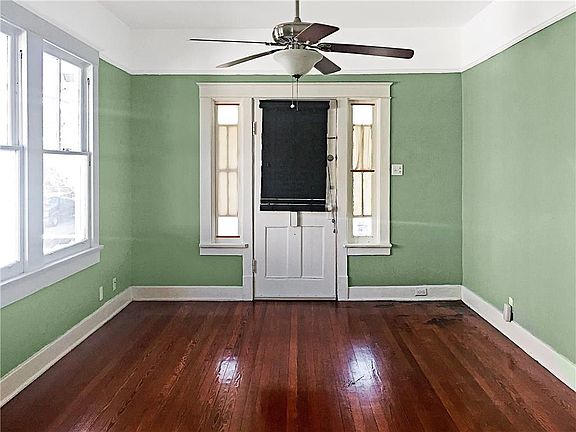 3rd image of 4313-15 S Derbigny St