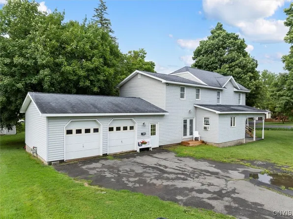 1924 Middle Rd, Oneida, NY 13421