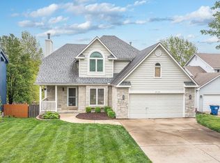 2928 Prairie Ct, Lawrence, KS 66046