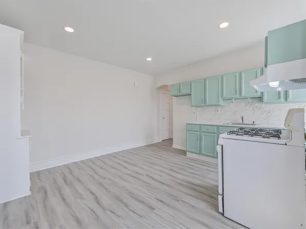 326 Kearny Avenue image 12 of 19