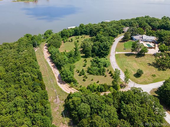 4th image of 4505 W Lakeshore Run