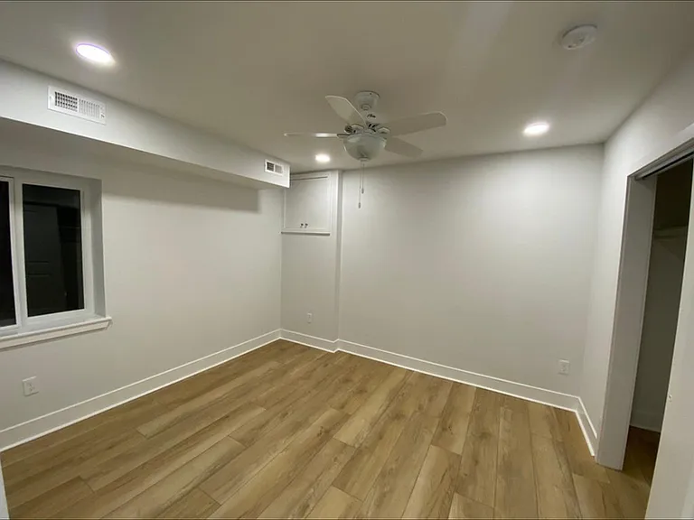 1142 Watkins St #1 — Photo 8
