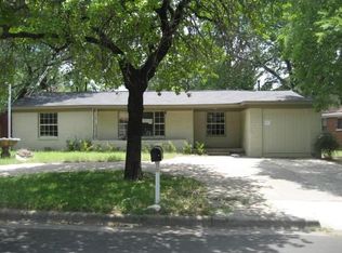 6067 Black Oak Ln, Fort Worth, TX 76114