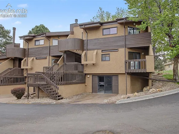 869 Pebblewood Dr, Colorado Springs, CO 80919
