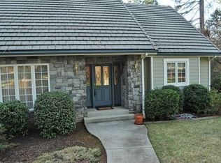 12873 Chatsworth Ln, Grass Valley, CA 95945