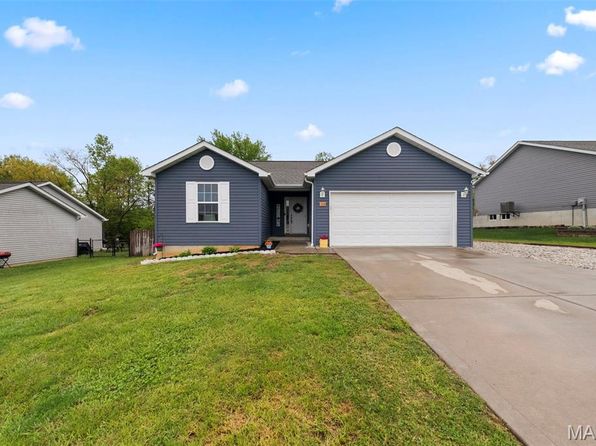 113 Linder Ln, Winfield, MO 63389