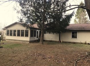 5520 Fullview Heights Dr, Athens, OH 45701