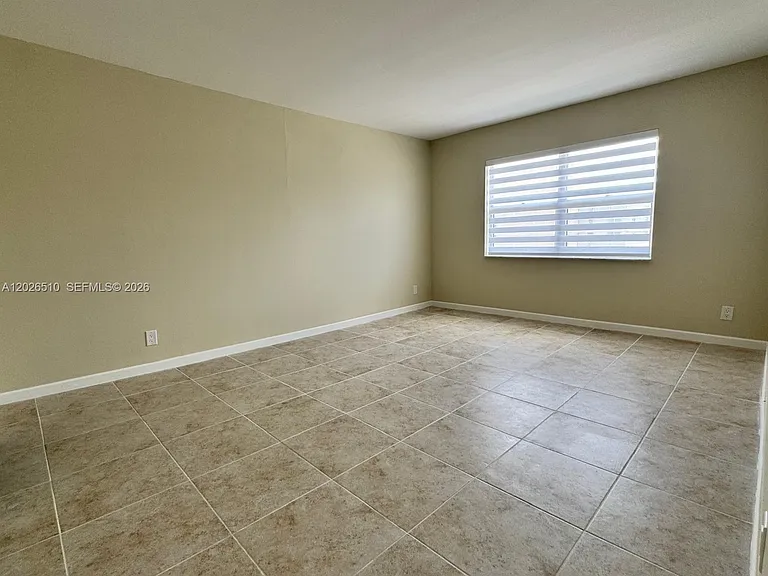 401 Golden Isles Dr #614 — Photo 34