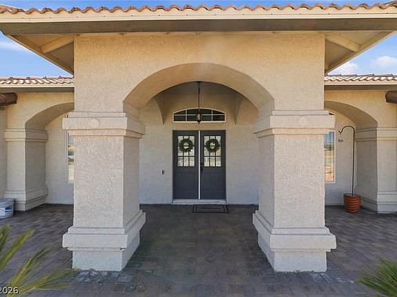 3rd image of 1131 China St