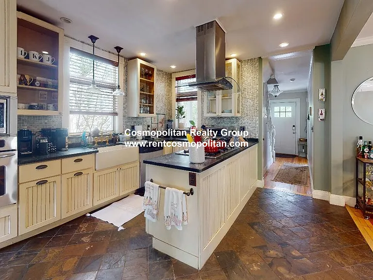 41 Winchester St — Photo 1
