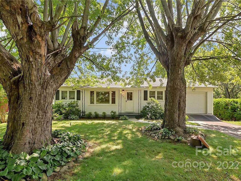 1st image of 125 Tarheel Dr