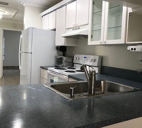 4th image of 1358 Pines Ln