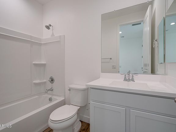 5th image of 186 E MINT Lane