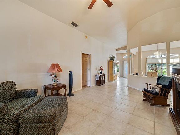 5th image of 1516 Reade Cir