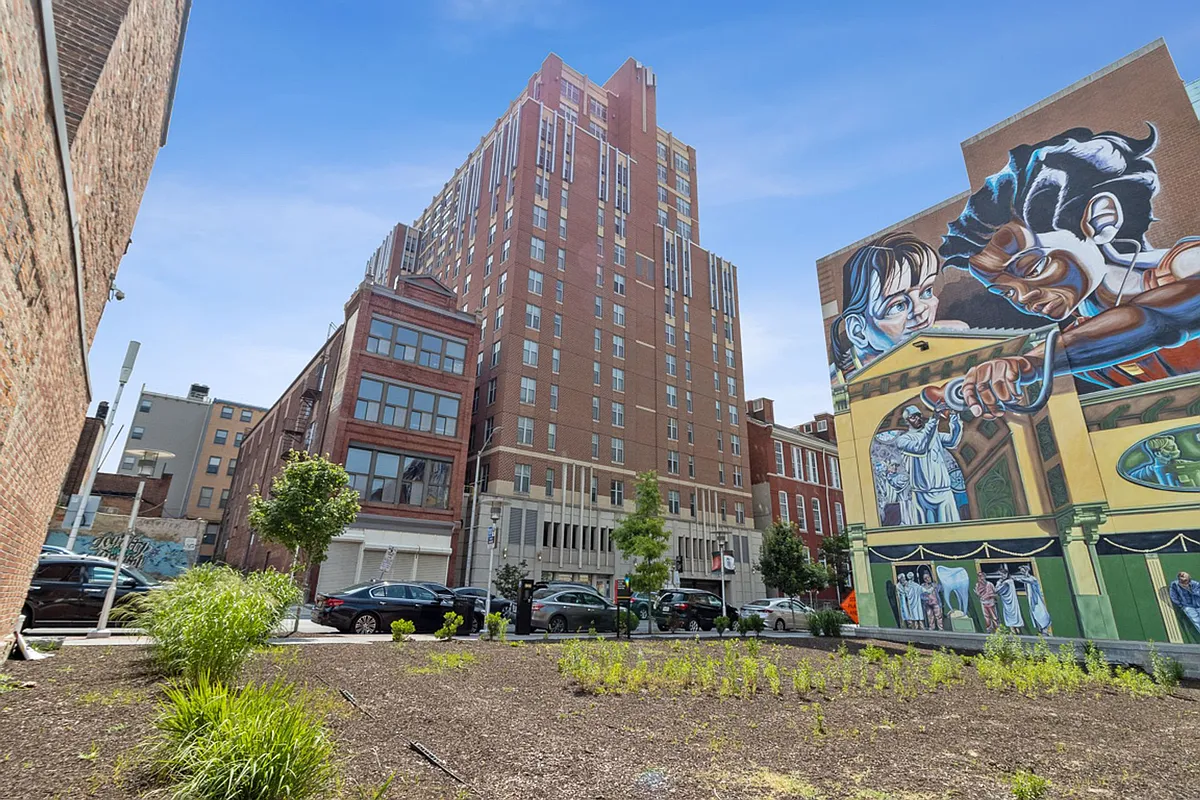 Building Photo - 500 W Fayette St.