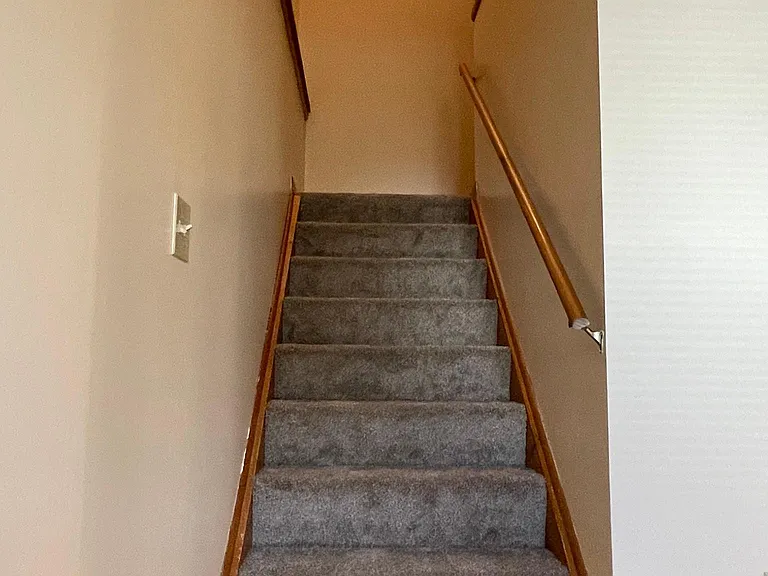 105 Linwood Dr #2 — Photo 6