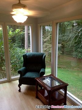 5th image of 2722 Suwanee Way SE
