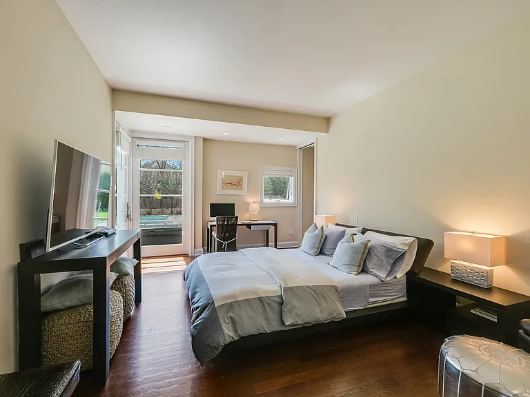 30 Harbor View Dr — Photo 9