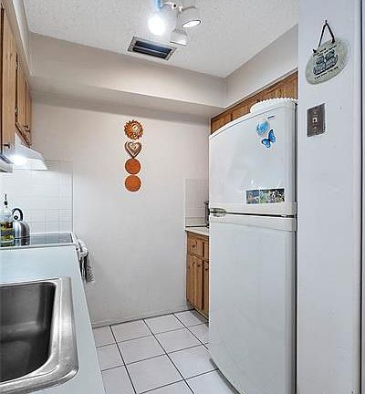 5th image of 10754 NW 30th Pl #233