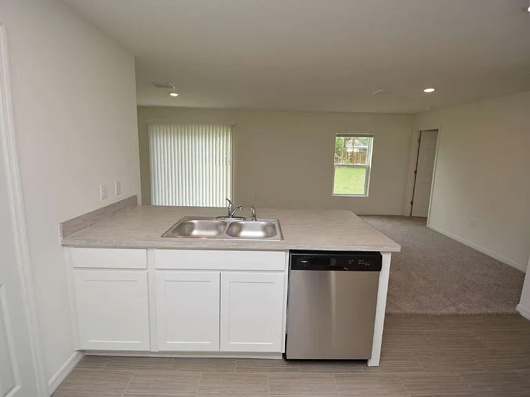 38 Baltimore Ln — Photo 21
