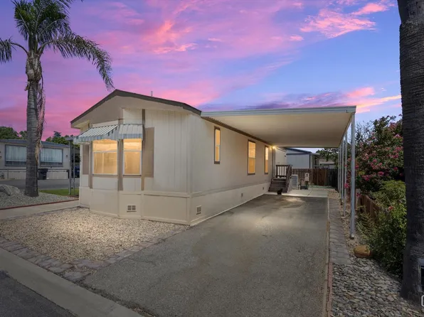 281 Teakwood Ln, Bakersfield, CA 93308