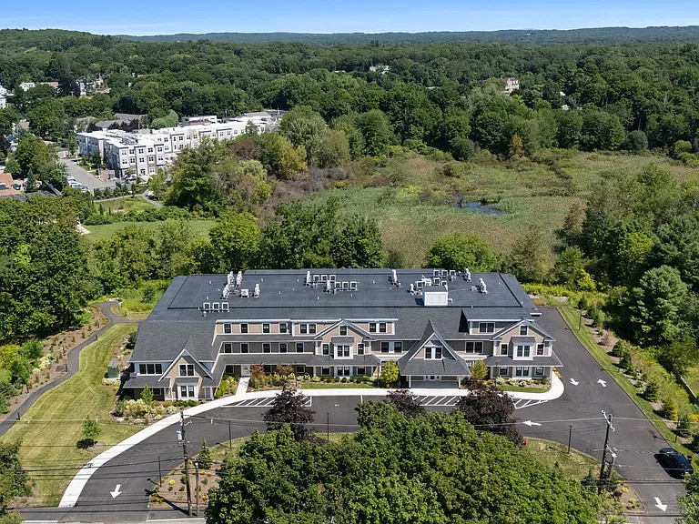 Hillside Estates — Photo 33
