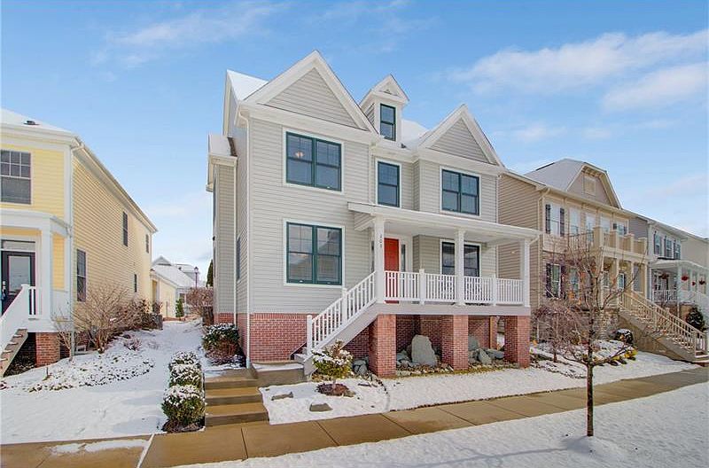 1st image of 203 Boardwalk Dr