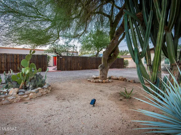 3825 N Tyndall Ave, Tucson, AZ 85719