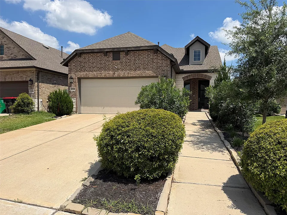 10727 Bridgeport Path Ct