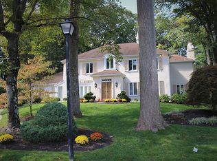 100 Woods Ln, Radnor, PA 19087