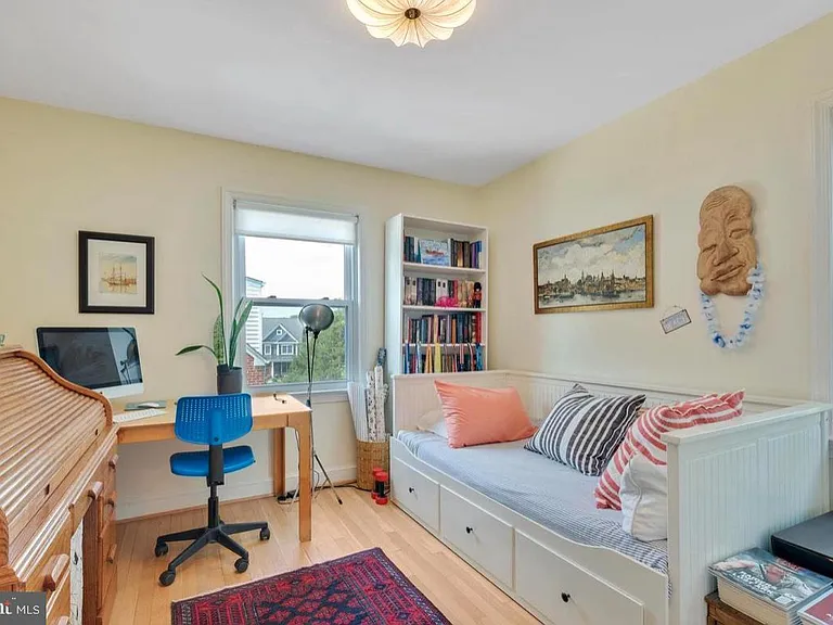 9504 Milstead Dr — Photo 15