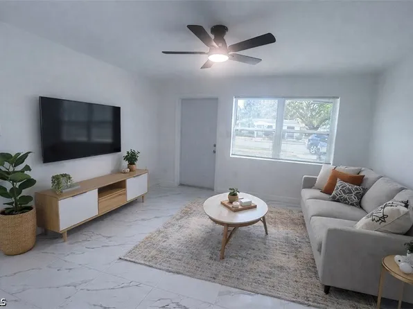 2655 Market St, Fort Myers, FL 33916