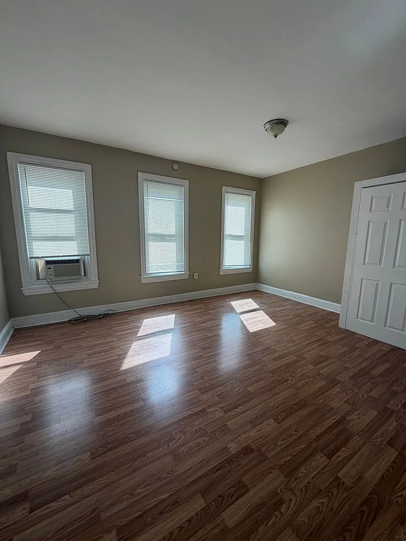 727 Chestnut Street — Photo 4