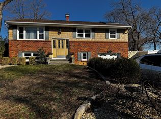 39 Sengstacken Drive, Stony Point, NY 10980
