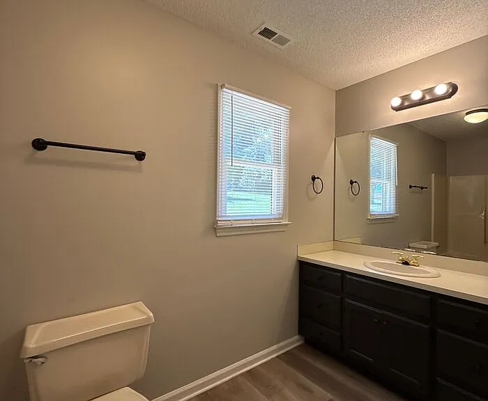 3211 Karen Ln — Photo 14