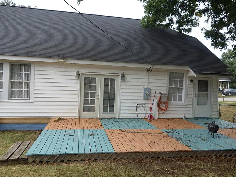 230 Pine St #A — Photo 8