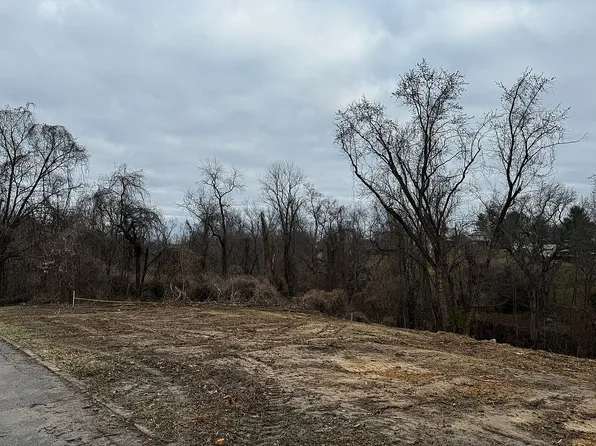 2307 Eltura St, Ashland, KY 41101