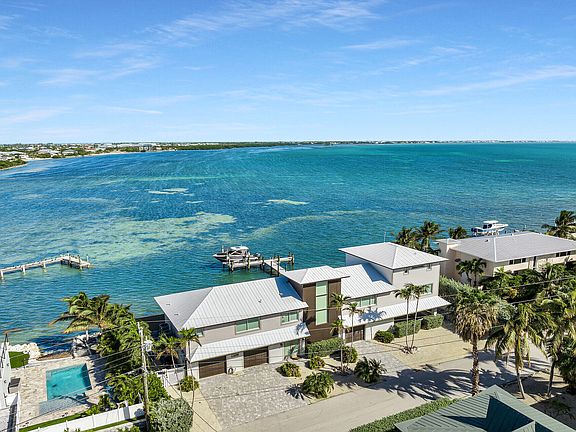 4th image of 14 E Ocean Dr