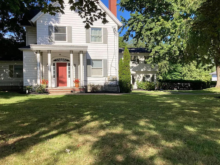 154 Central Ave — Photo 4