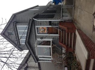 7823 61st St, Ridgewood, NY 11385