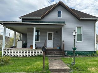 57 Grand Ave, West Union, WV 26456