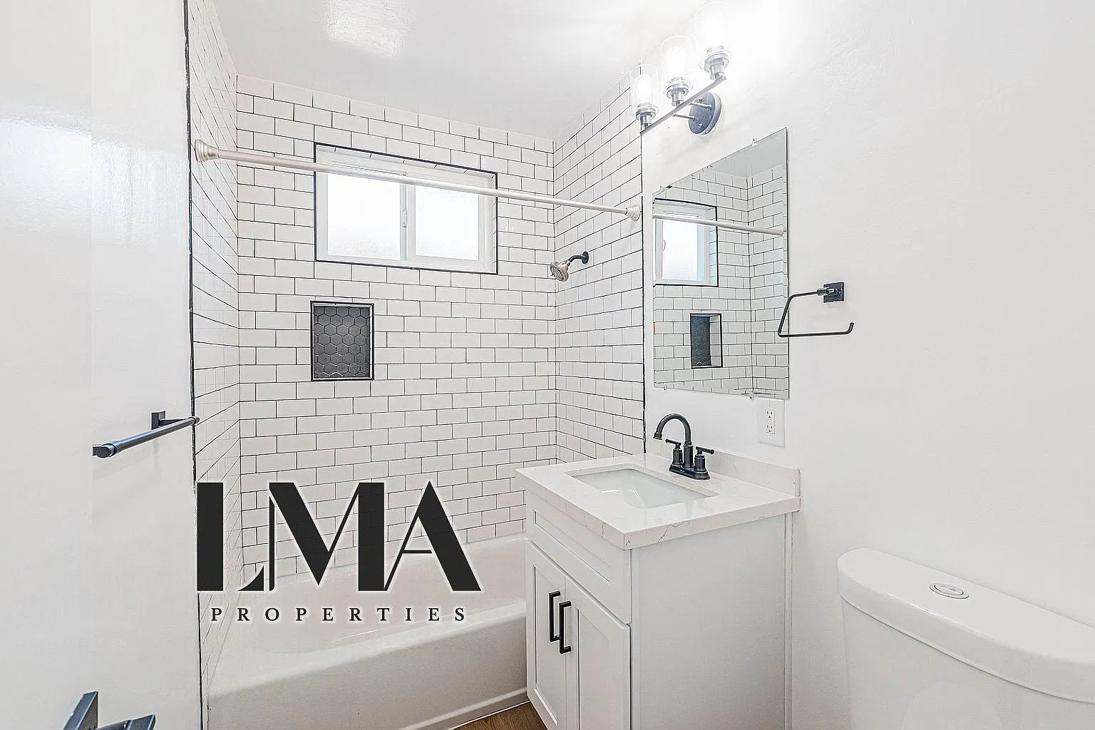 2 bed, 1.0 bath, 700 sqft, $1,995 — Photo 3