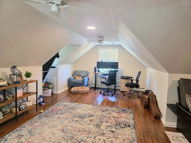10 Amanda Way — Photo 28