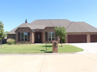 2025 Day Break Ln, Enid, OK 73703