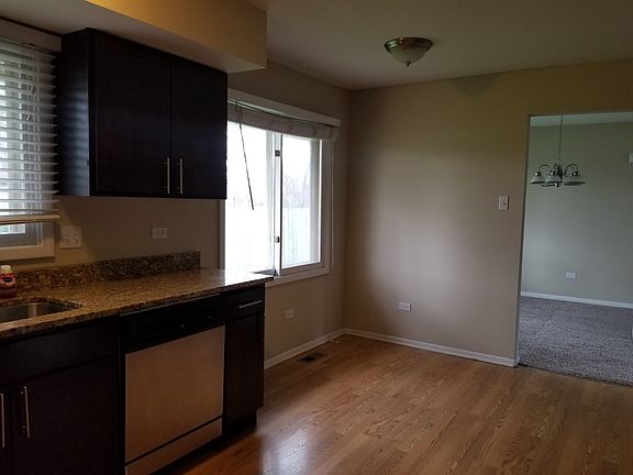 5th image of 8409 W Sun Valley Dr