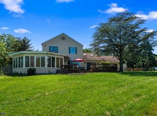 33 Statesville Quarry Rd, Lafayette, NJ 07848