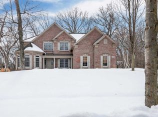 5455 Chancery Rd, Gurnee, IL 60031